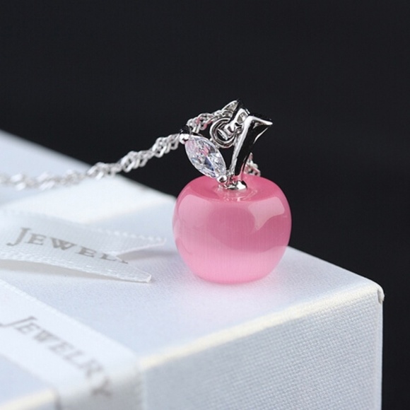 ❤️4 for $20 Sale❤️❤️❤️Cute Pink apple necklace - Picture 2 of 4